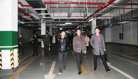 参观进建先进经验  提升工程治理水平