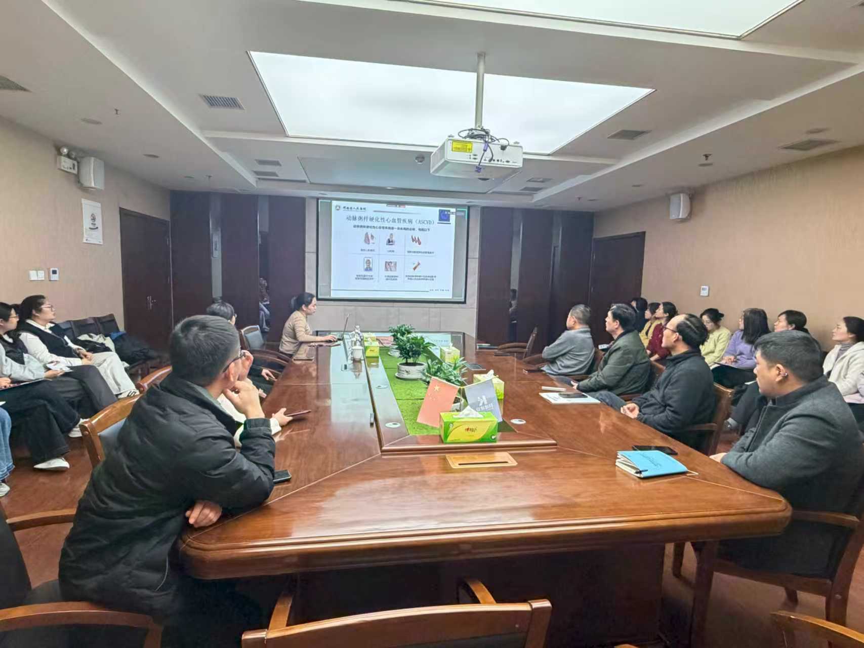 关爱员工健全   共筑活力团队